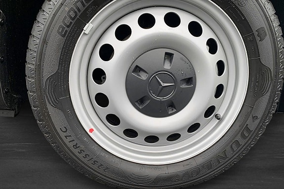 Mercedes-Benz eVito 112 11 of 17