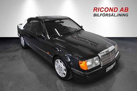 Mercedes-Benz 230 CE 5 of 5