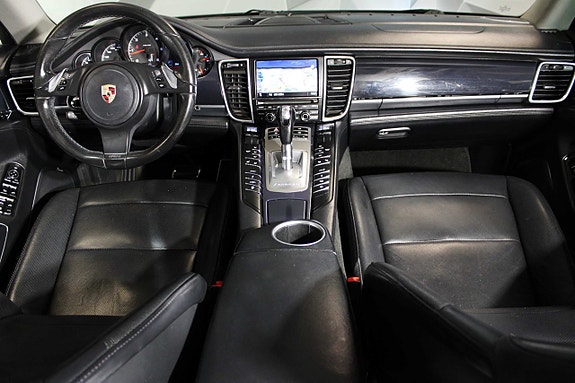 Porsche Panamera 11 of 27