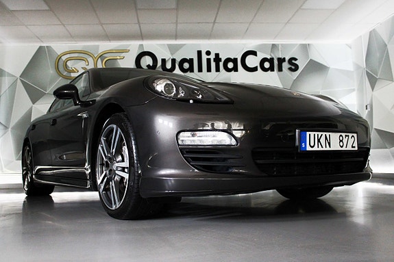 Porsche Panamera 6 of 27