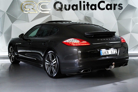 Porsche Panamera 3 of 5