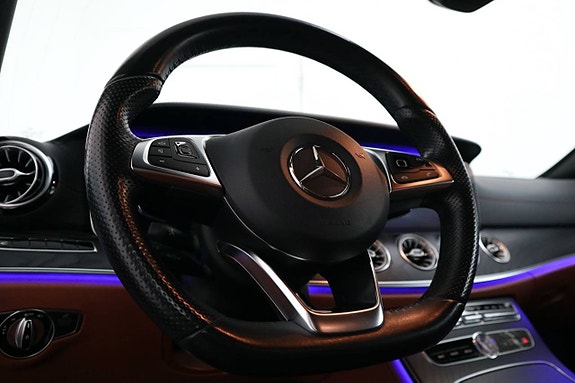 Mercedes-Benz E200 14 of 27