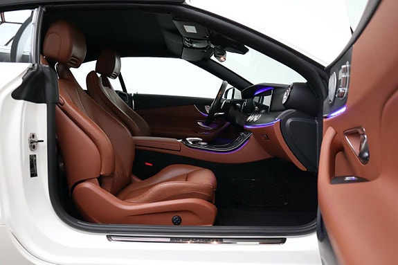 Mercedes-Benz E200 24 of 27