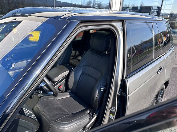 Land Rover Range Rover 14 of 23