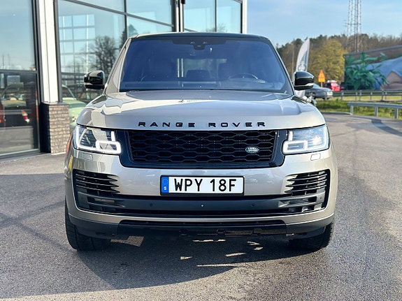 Land Rover Range Rover 2 of 5