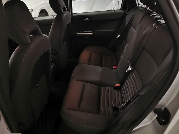 Volvo V50 12 of 18