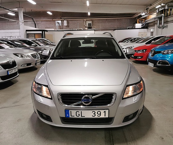 Volvo V50 5 of 18