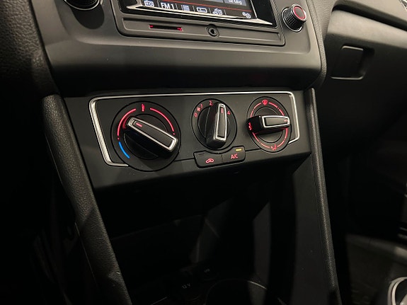 Volkswagen Polo 18 of 18