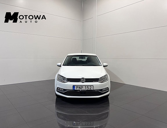Volkswagen Polo 3 of 5