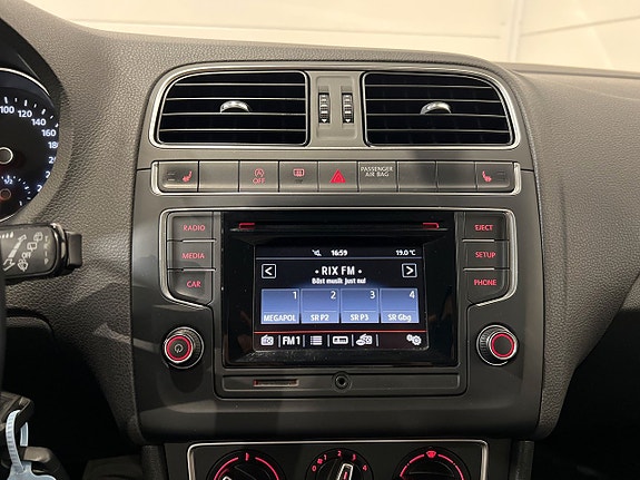 Volkswagen Polo 15 of 18