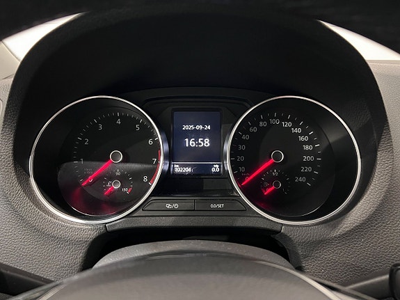 Volkswagen Polo 14 of 18