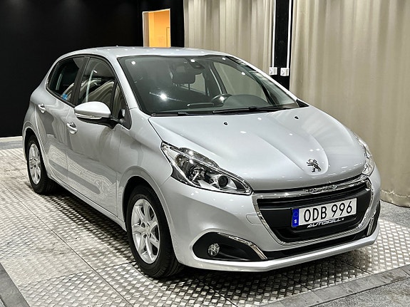 Peugeot 208 5 of 5