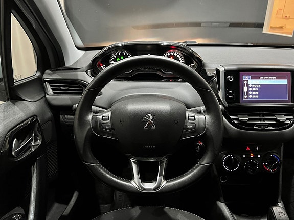 Peugeot 208 19 of 24