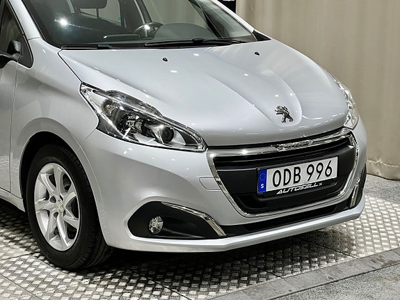 Peugeot 208 9 of 24