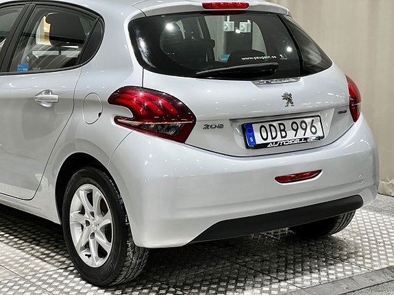 Peugeot 208 10 of 24