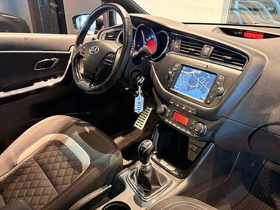 Kia Ceed 11 of 23