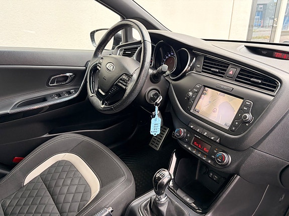 Kia Ceed 5 of 16