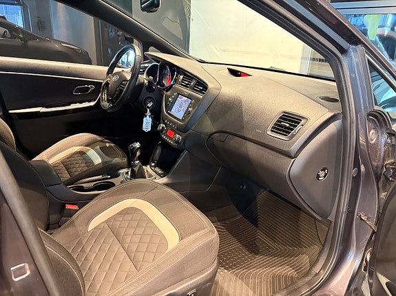 Kia Ceed 5 of 23