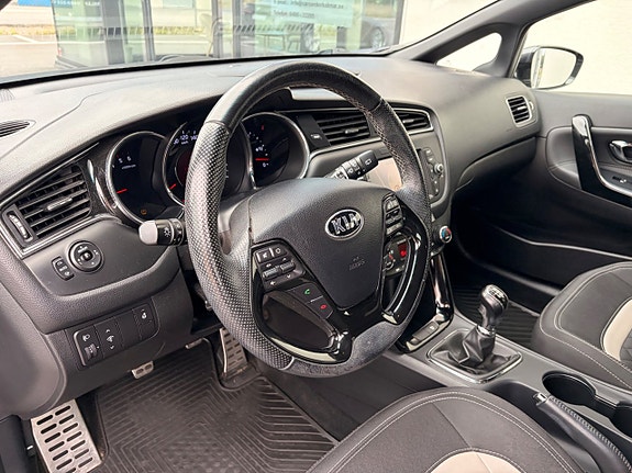 Kia Ceed 16 of 16
