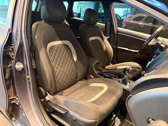 Kia Ceed 13 of 23