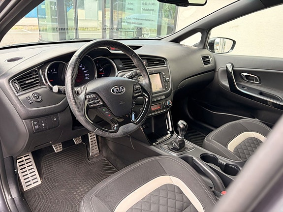 Kia Ceed 15 of 16