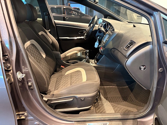 Kia Ceed 4 of 23