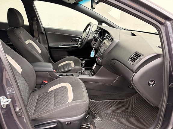 Kia Ceed 3 of 16