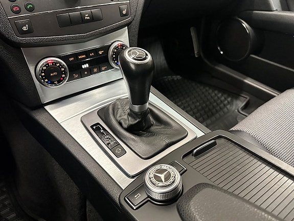 Mercedes-Benz C220 17 of 20