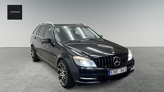 Mercedes-Benz C220 3 of 20