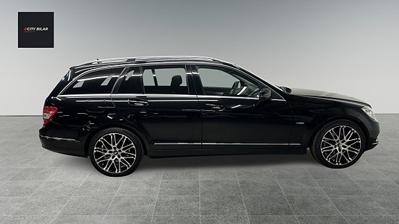 Mercedes-Benz C220 4 of 20