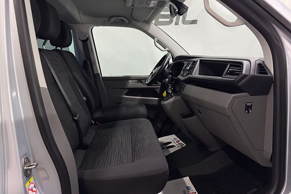 Volkswagen Caravelle 18 of 22