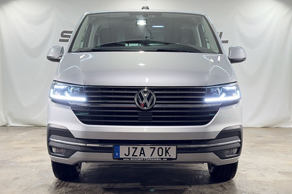 Volkswagen Caravelle 3 of 5