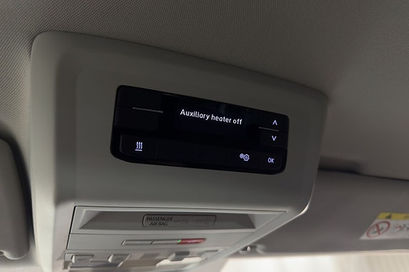 Volkswagen Caravelle 16 of 22