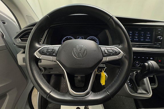 Volkswagen Caravelle 11 of 22