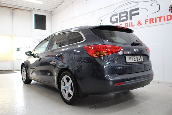 Kia Ceed 3 of 5