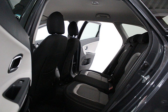 Kia Ceed 9 of 19