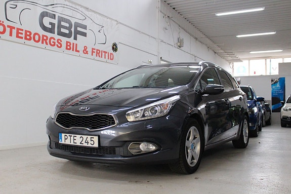 Kia Ceed 2 of 5