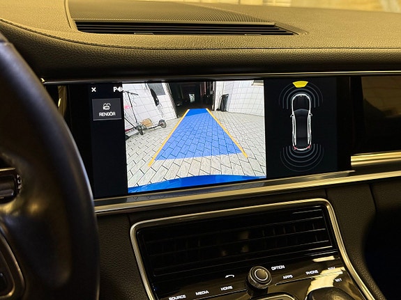 Porsche Panamera 4 15 of 15