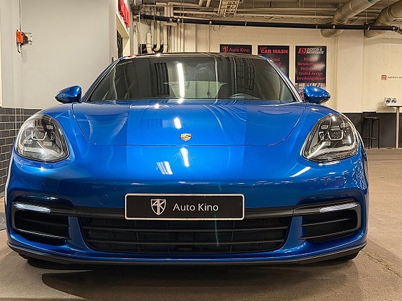 Porsche Panamera 4 5 of 5