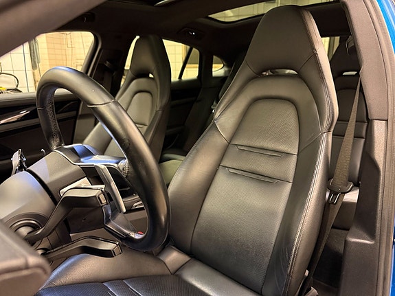 Porsche Panamera 4 10 of 15