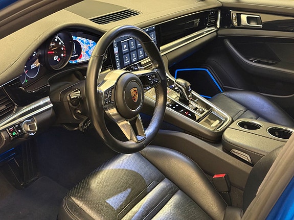 Porsche Panamera 4 13 of 15