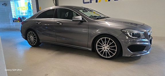 Mercedes-Benz CLA200 3 of 5