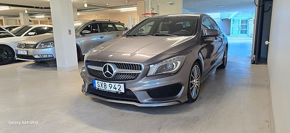 Mercedes-Benz CLA200 2 of 5