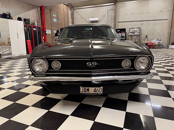 Chevrolet Camaro SS 4 of 5