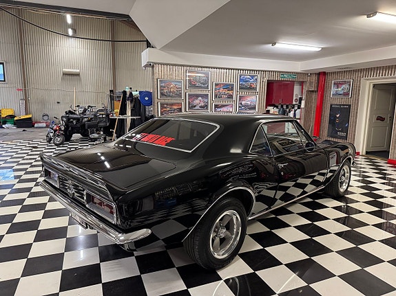 Chevrolet Camaro 7 of 21