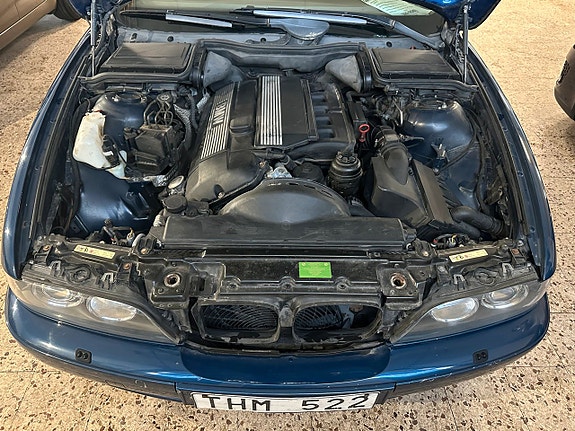 BMW 525 11 of 18