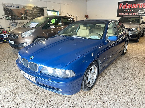 BMW 525 3 of 5