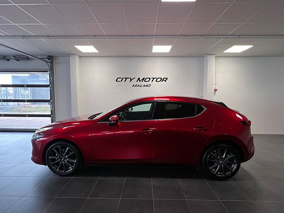 Mazda 3 3 of 7