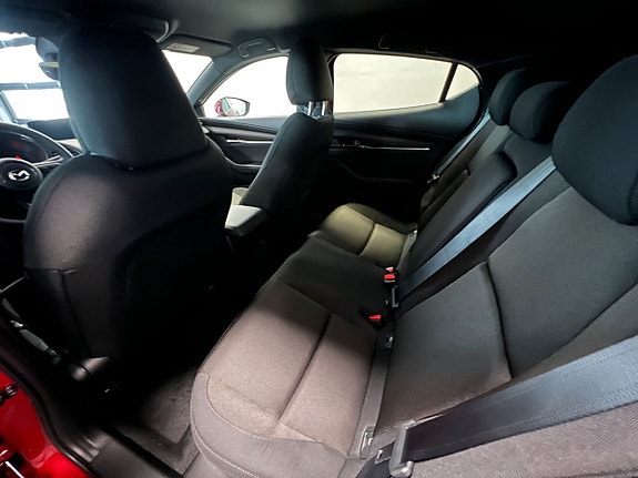 Mazda 3 6 of 7