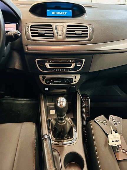 Renault Megane 11 of 17